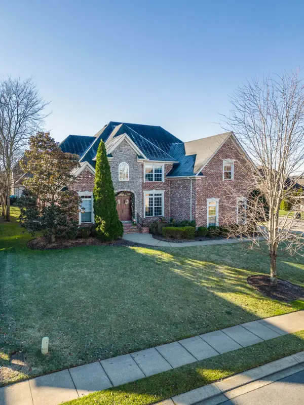 718 Stone Mill Cir, Murfreesboro, TN 37130