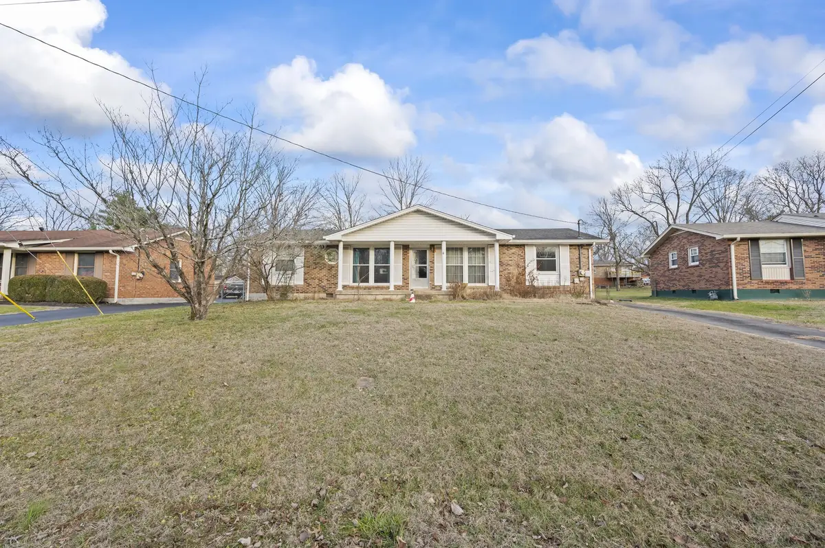 7008 Bonnalake Dr, Hermitage, TN 37076 - Image #1