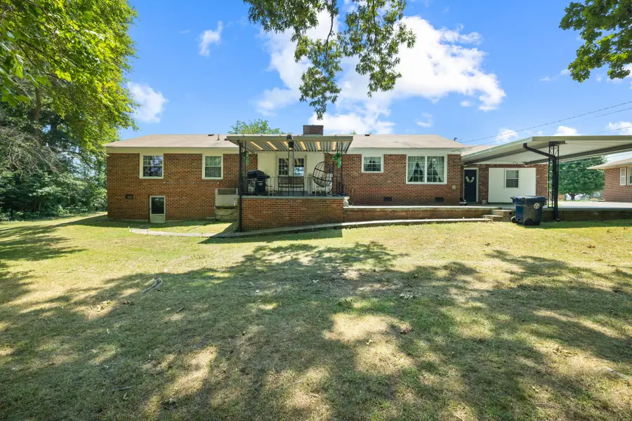 407 Whaley St, Smithville, TN 37166 - #3