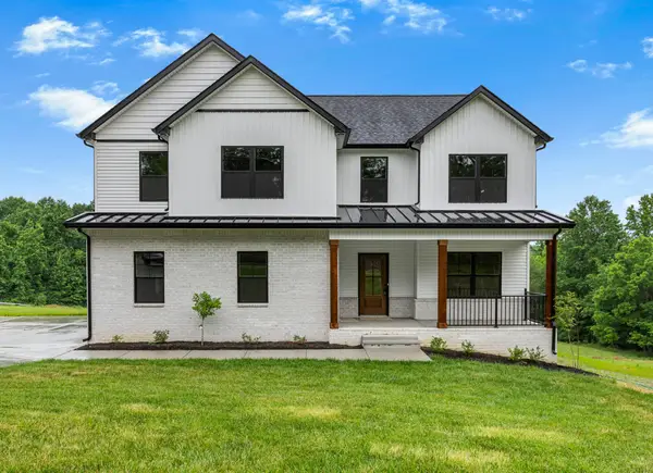 983 Palmyra Rd, Clarksville, TN 37040