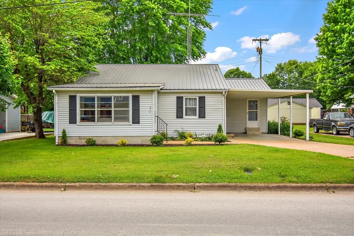 813 N Military Ave, Lawrenceburg, TN 38464 - #1