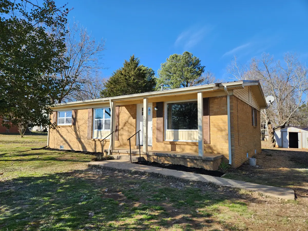 515 Victor St, Lawrenceburg, TN 38464 - #1