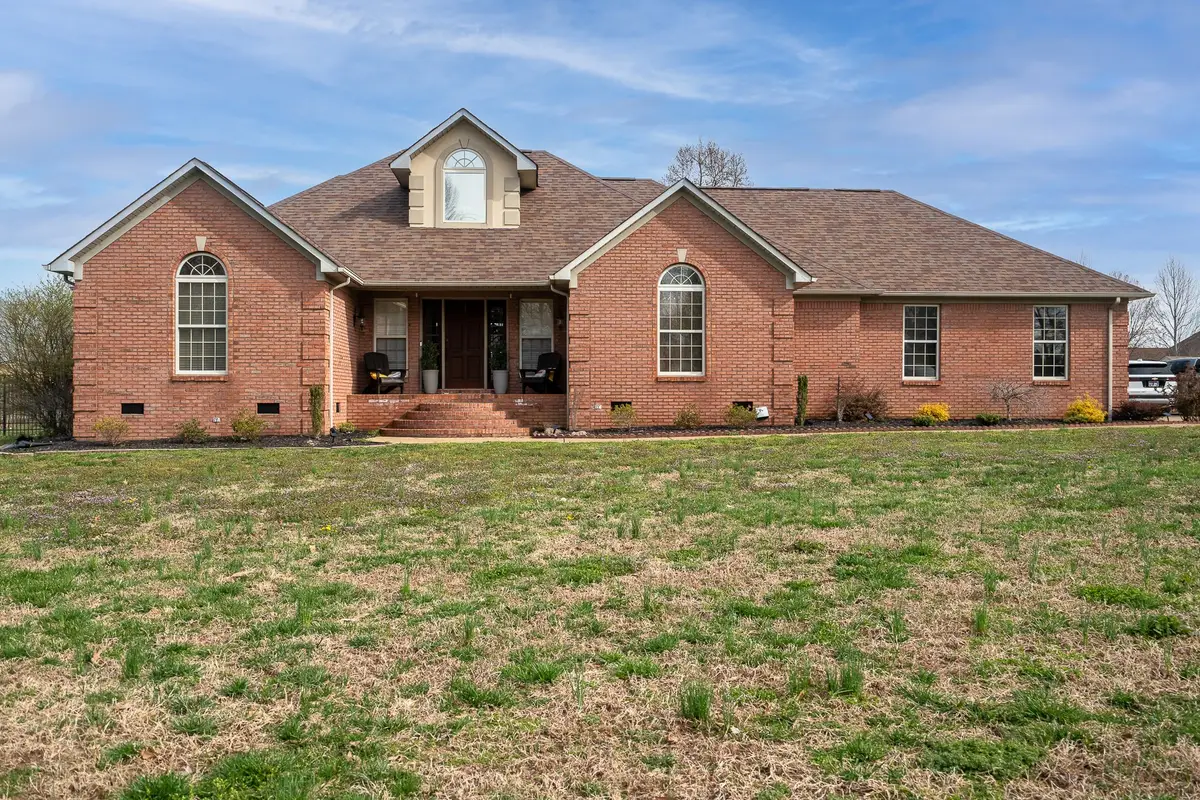 410 Weakley Creek Rd, Lawrenceburg, TN 38464 - #1