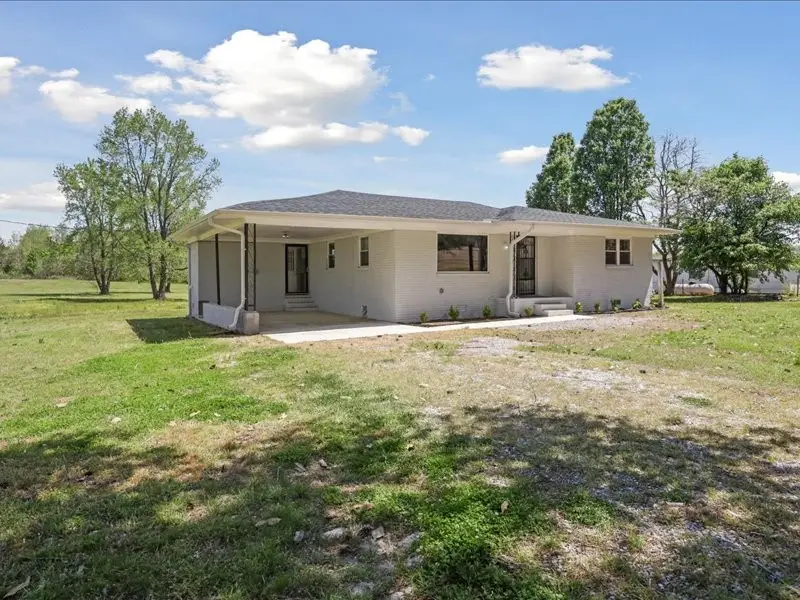 2725 Porter Rd, Mason, TN 38049 - Image #2