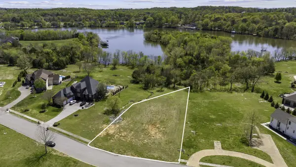 304 Stonebrook Pt, Lebanon, TN 37087