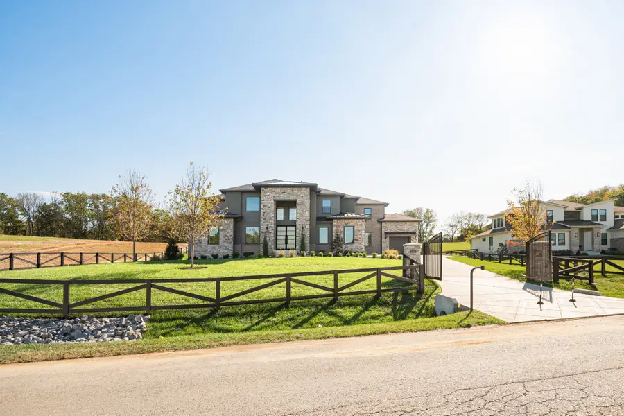 7109 Bonterra Dr, Franklin, TN 37064 - Image #2