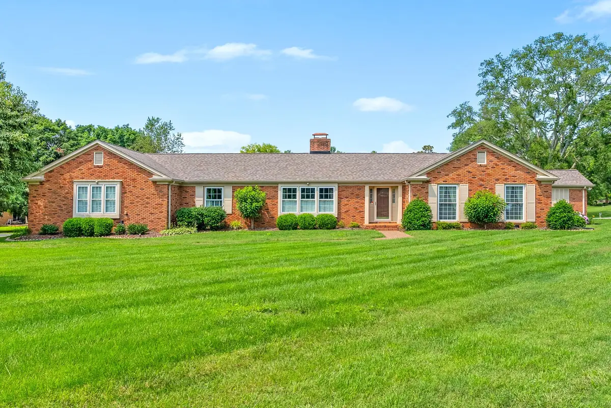 230 Fairway Ct, Hopkinsville, KY 42240 - Image #1