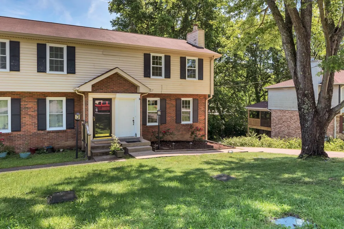 3206 Cedar Ridge Rd, Nashville, TN 37214 - Image #1
