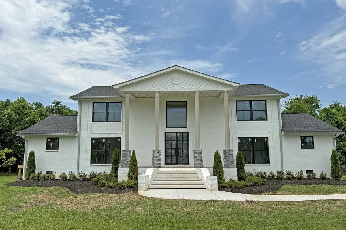 3880 Barfield Crescent Rd, Murfreesboro, TN 37128 - Image #1