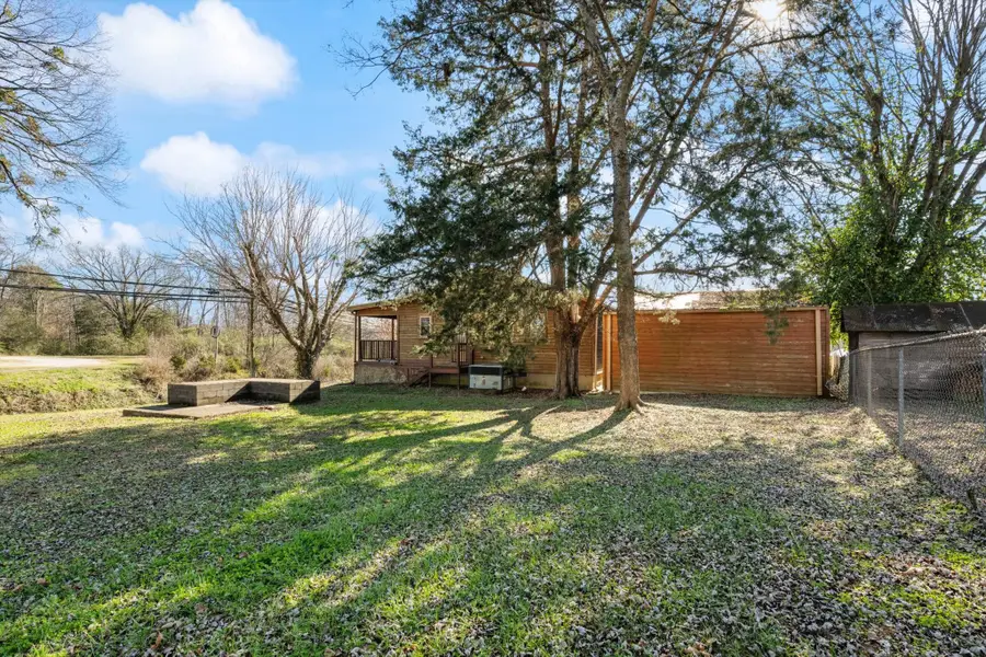 245 S Mill St, Linden, TN 37096 - Image #3