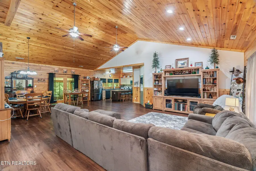 1668 Deerwood Rd, Newport, TN 37821 - Image #2