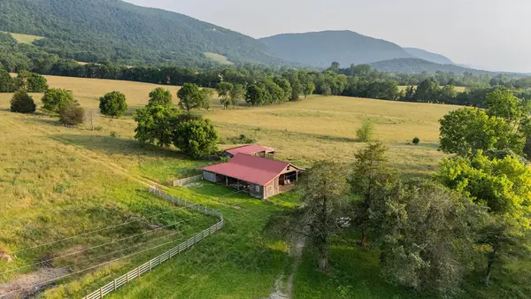 188 Marion Agee Rd, Pikeville, TN 37367