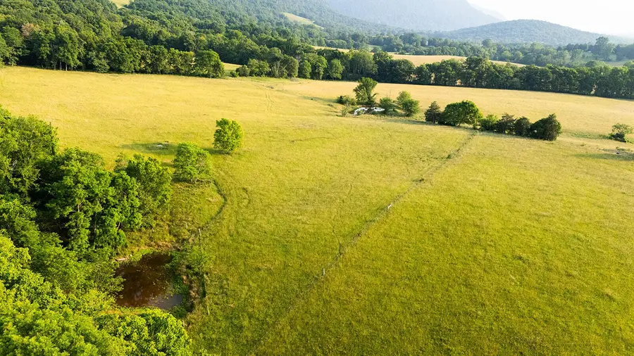 188 Marion Agee Road, Pikeville, TN 37367 - Image #3