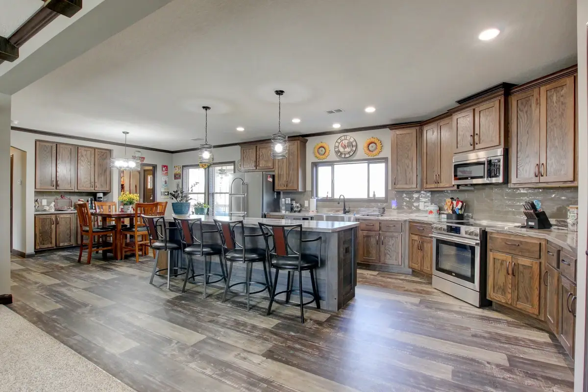 212 Skyline Rdg, Dover, TN 37058 - Image #1