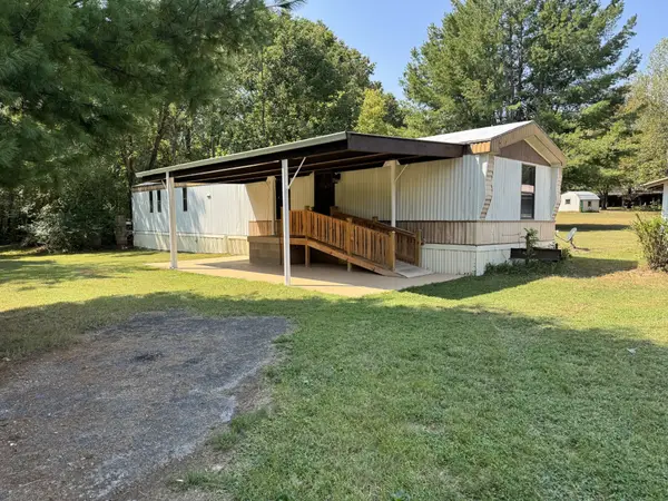 250 Breeze Inn Rd, Castalian Springs, TN 37031