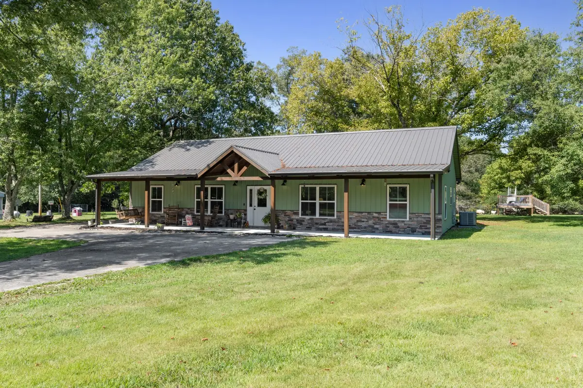 232 Clyde Vickers Rd, Estill Springs, TN 37330 - Image #1