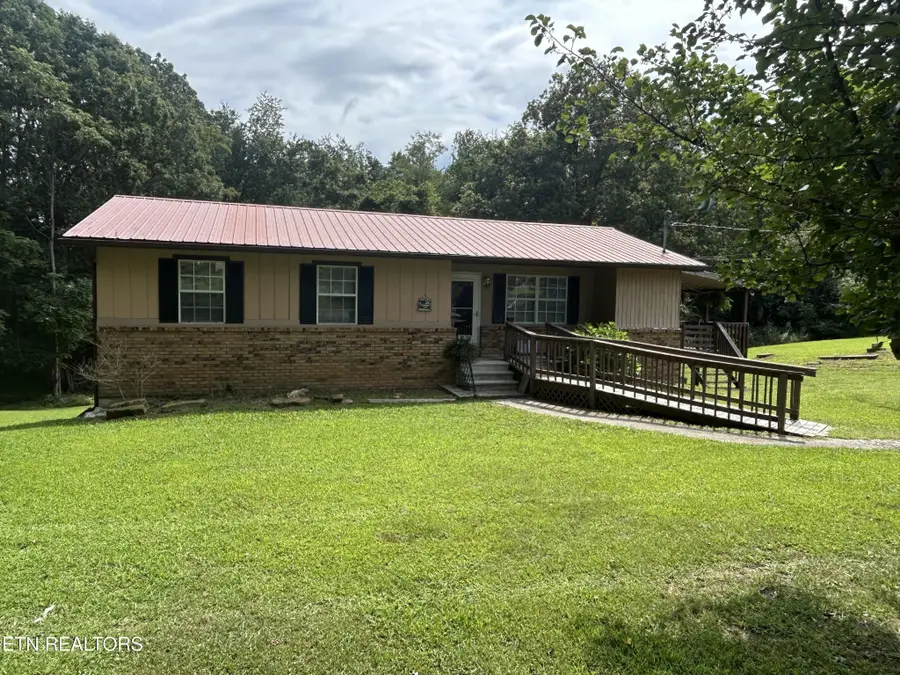 1041 Roysden Rd, Jamestown, TN 38556 - Image #3