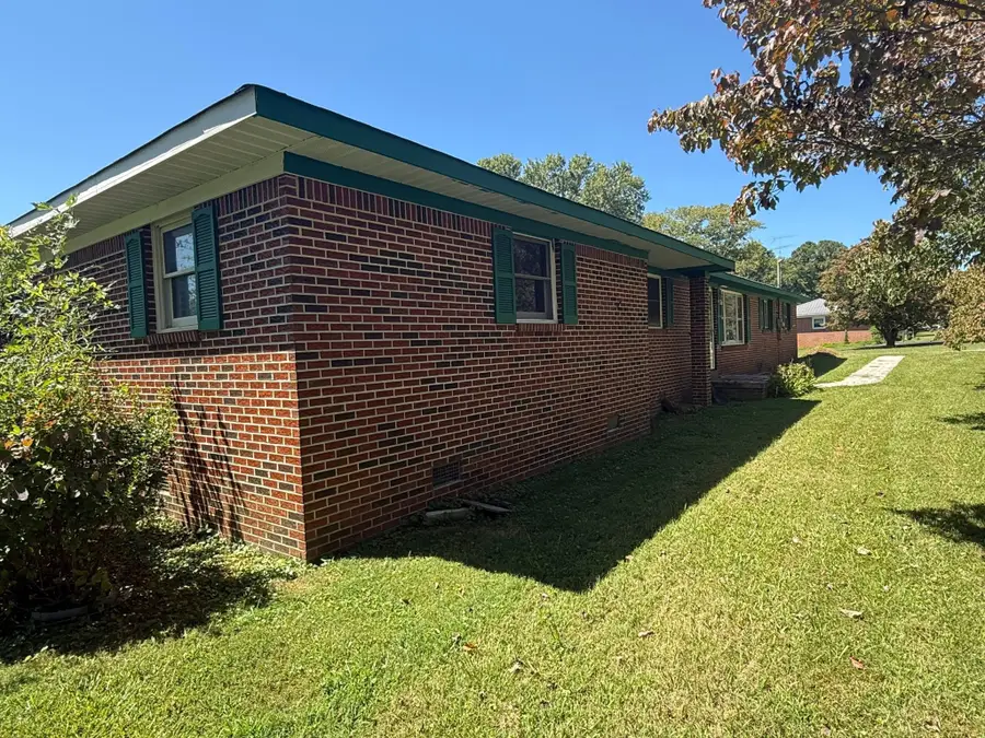 4137 Eastbrook Rd, Estill Springs, TN 37330 - Image #2