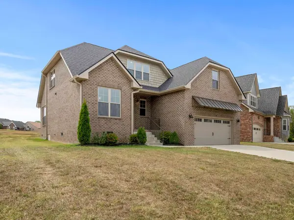 124 Cottage Ln, Clarksville, TN 37043