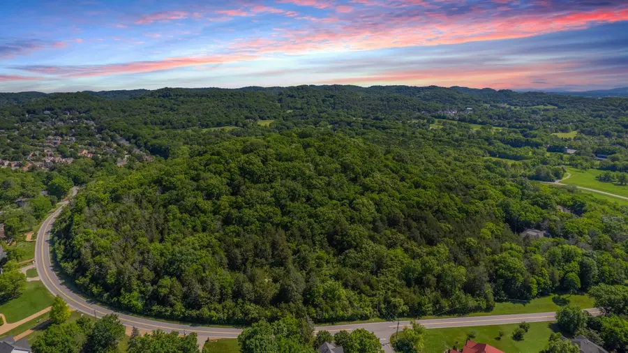 246 Spencer Creek Rd, Franklin, TN 37069 - Image #2