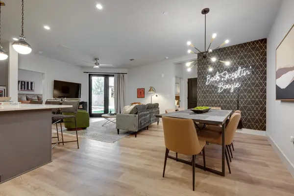 303 31st Ave N #210, Nashville, TN 37203