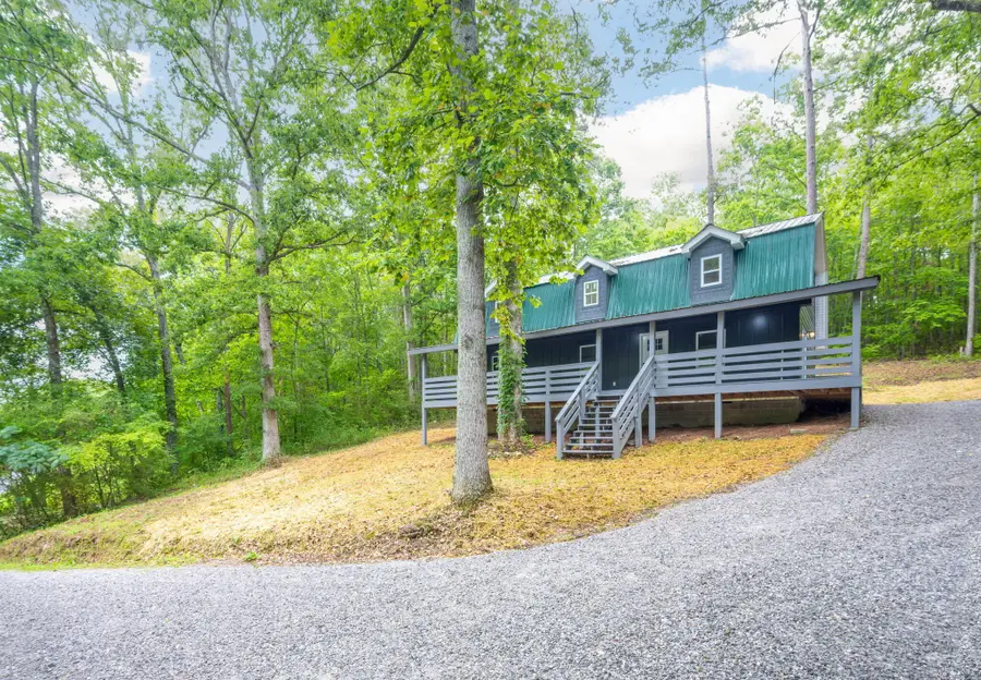 757 W Schmitt Road, Rossville, GA 30741 - Image #2