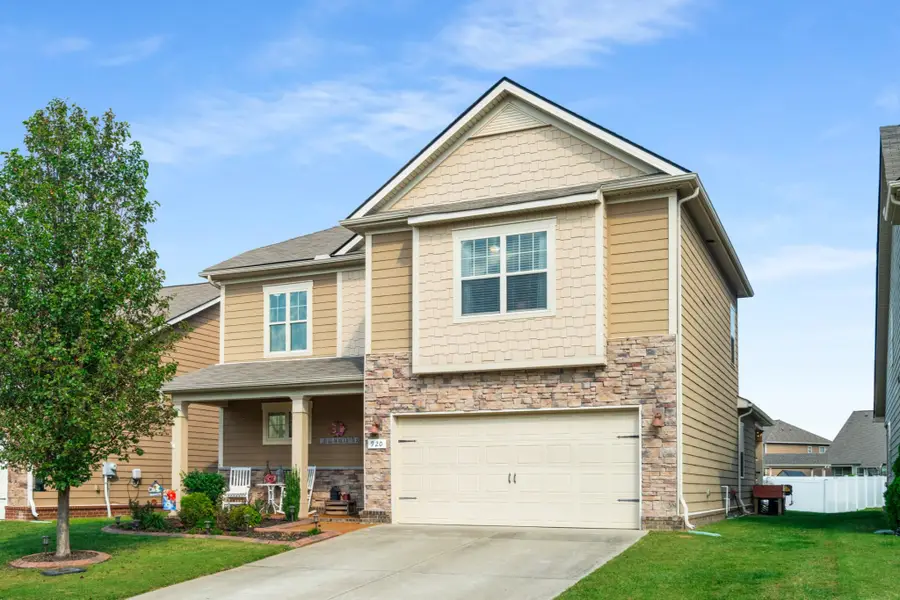 920 Manson Crossing Dr, Murfreesboro, TN 37128 - Image #2