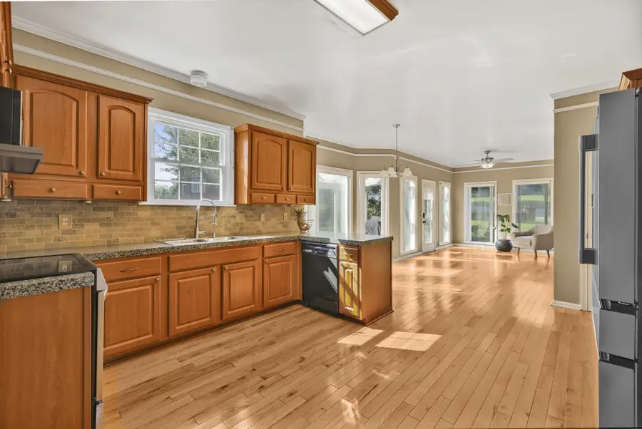 1903 Palmer Dr, Springfield, TN 37172 - #2