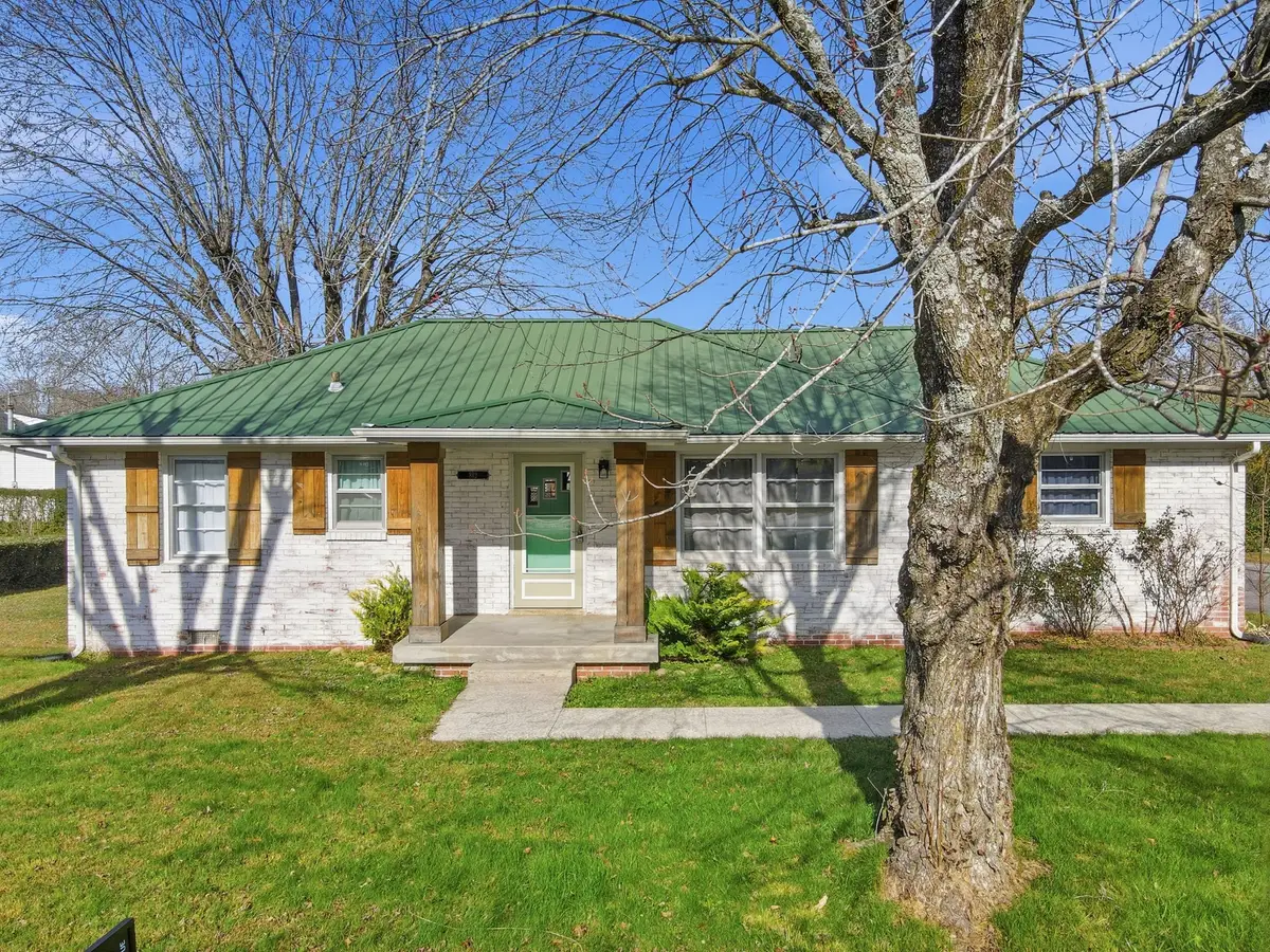 812 Bel Aire Dr, Tullahoma, TN 37388 - Image #1