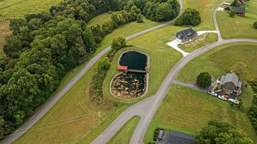 9 Eagle Point Dr, Austin, KY 42123 - Image #2