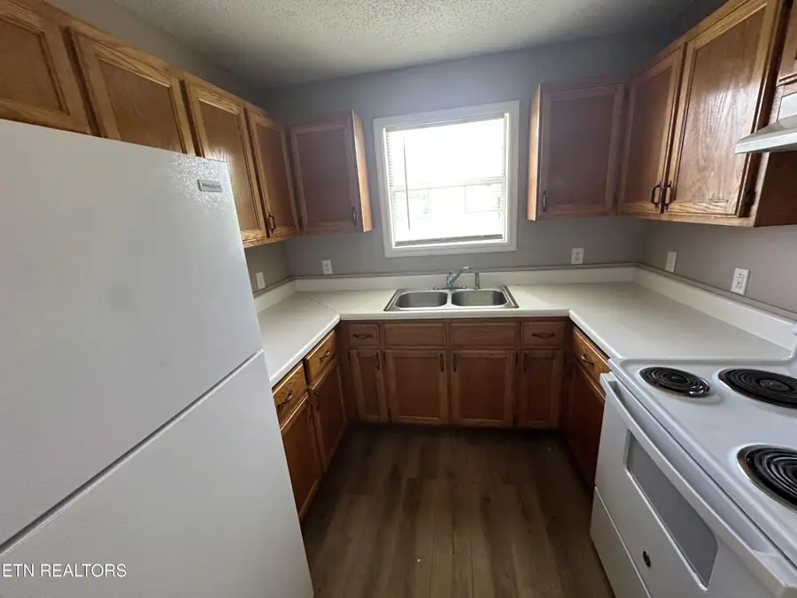 382 W Monticello Pike, Huntsville, TN 37756 - Image #3