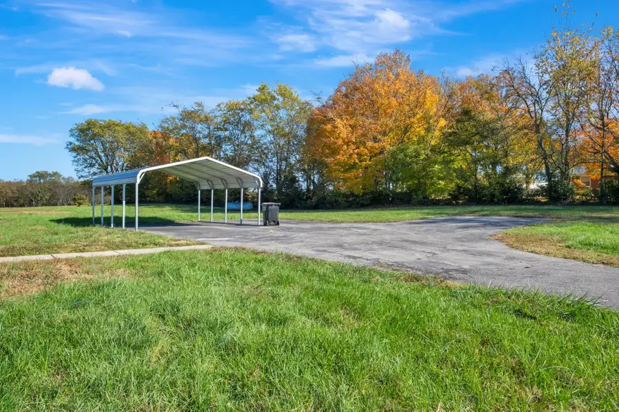 5440 Eugene Kennedy Ln, Cedar Hill, TN 37032 - Image #3