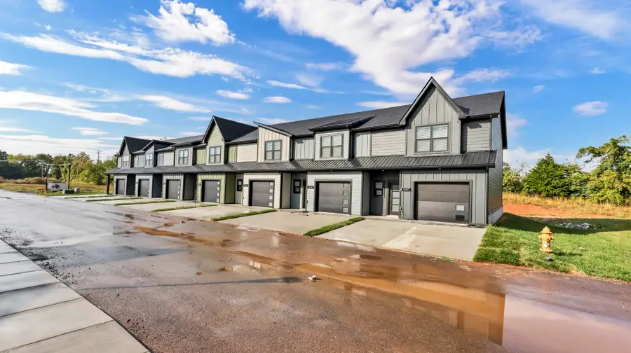 1402 Jonathan Wade Circle #1402, Clarksville, TN 37043 - Image #2