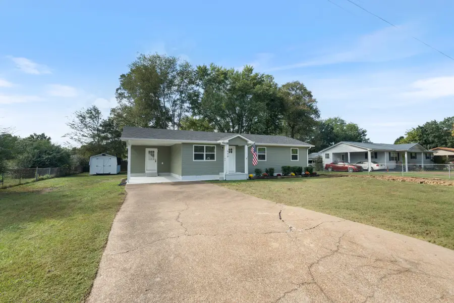 630 Beverly Ave, Hohenwald, TN 38462 - Image #2