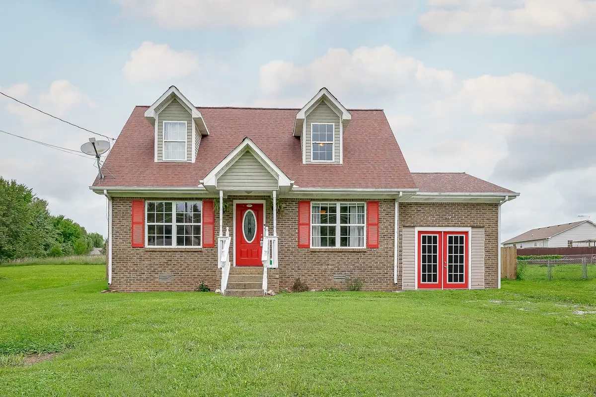 131 Grant Ave, Oak Grove, KY 42262 - Image #1