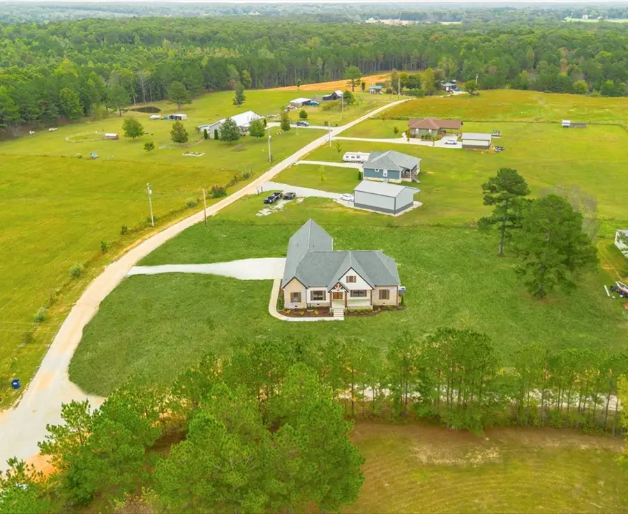 136 Summer Lake Dr, Summertown, TN 38483 - Image #2