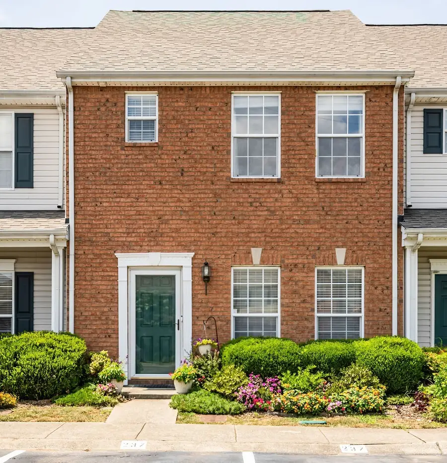 237 Northcrest Commons Cir, Nashville, TN 37211 - Image #2