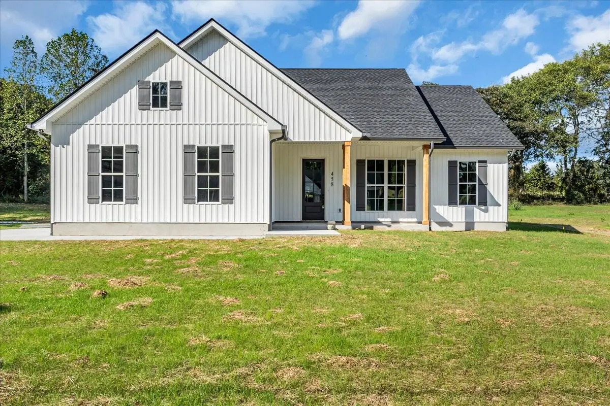 458 Sherwood Dr, McMinnville, TN 37110 - Image #1