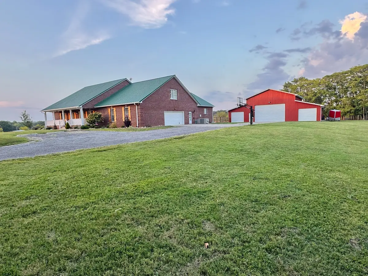 399 Edgar Meeks Rd, Burns, TN 37029 - Image #1