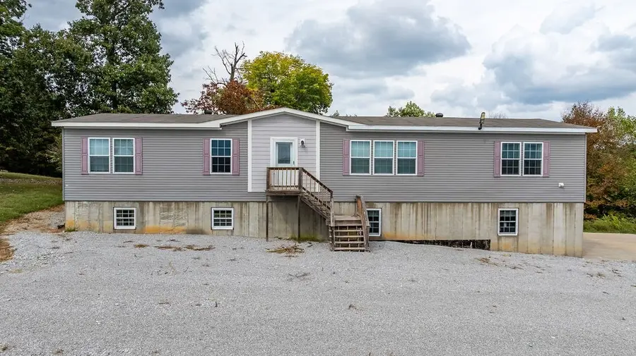 321 Archie Ln, Dawson Springs, KY 42408 - Image #2