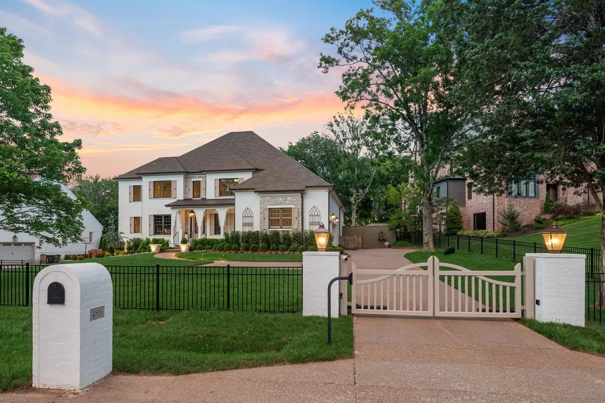 4516 Shys Hill Rd, Nashville, TN 37215 - Image #1