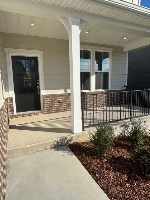 1023 Lionheart Dr, Hermitage, TN 37076 - Image #2