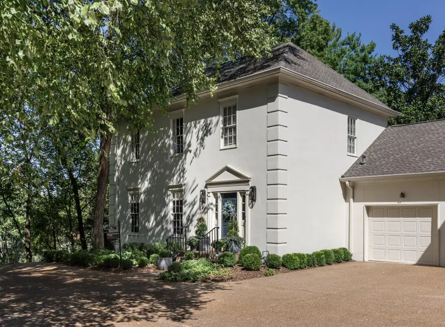 216 Chestnut Hill Dr, Nashville, TN 37215 - Image #2