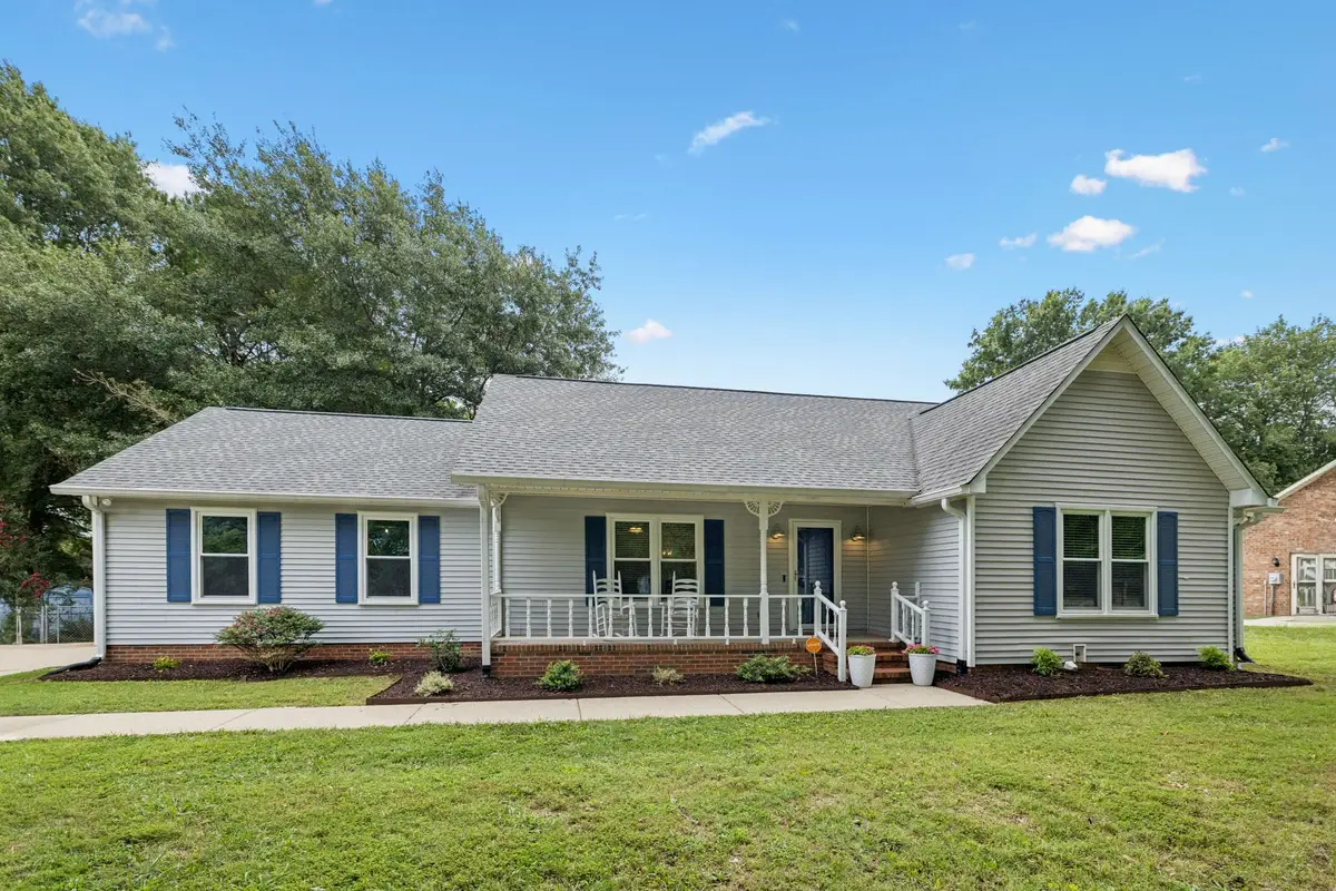 102 Sundown Dr, Smyrna, TN 37167 - Image #1