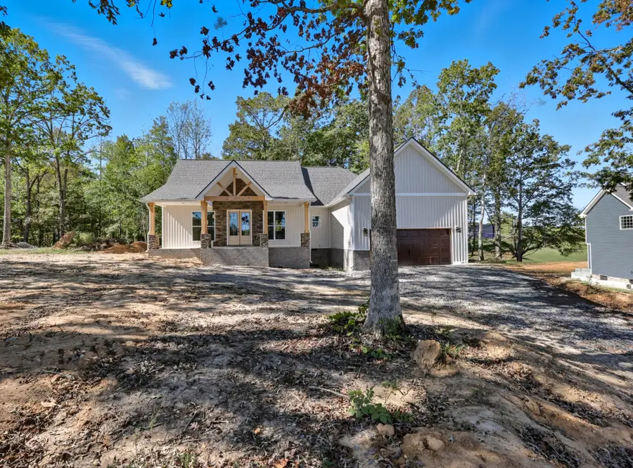 2226 S Hinton Rd, Southside, TN 37171 - Image #2