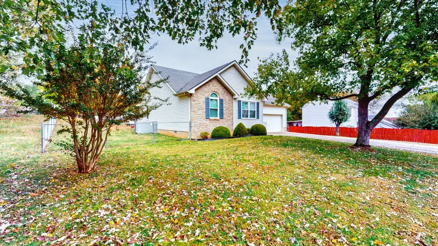 330 Akin St, La Vergne, TN 37086 - Image #2