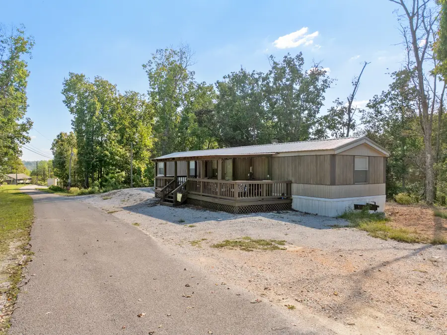 246 Brown Bluff Ln, Sugar Tree, TN 38380 - Image #2