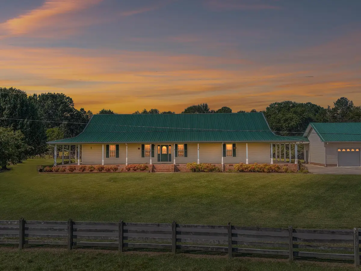 1597 Beaverdale Road Ne, Dalton, GA 30721 - Image #1