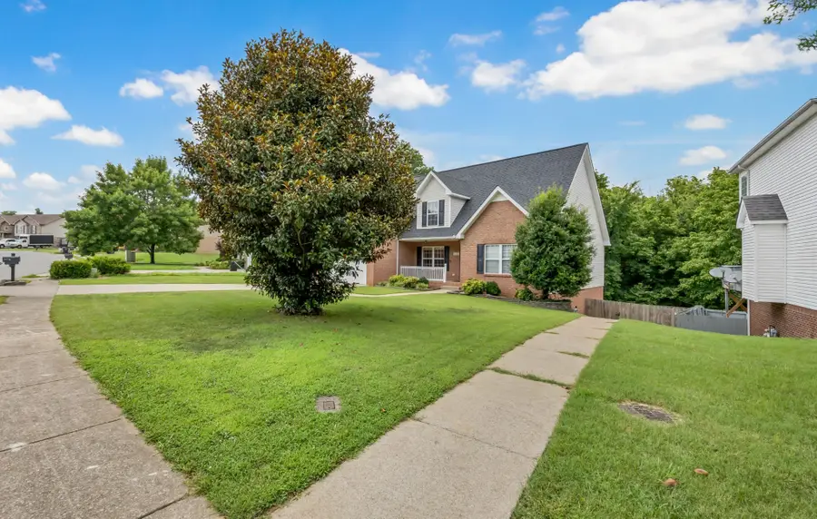 632 Winding Bluff Way, Clarksville, TN 37040 - Image #3