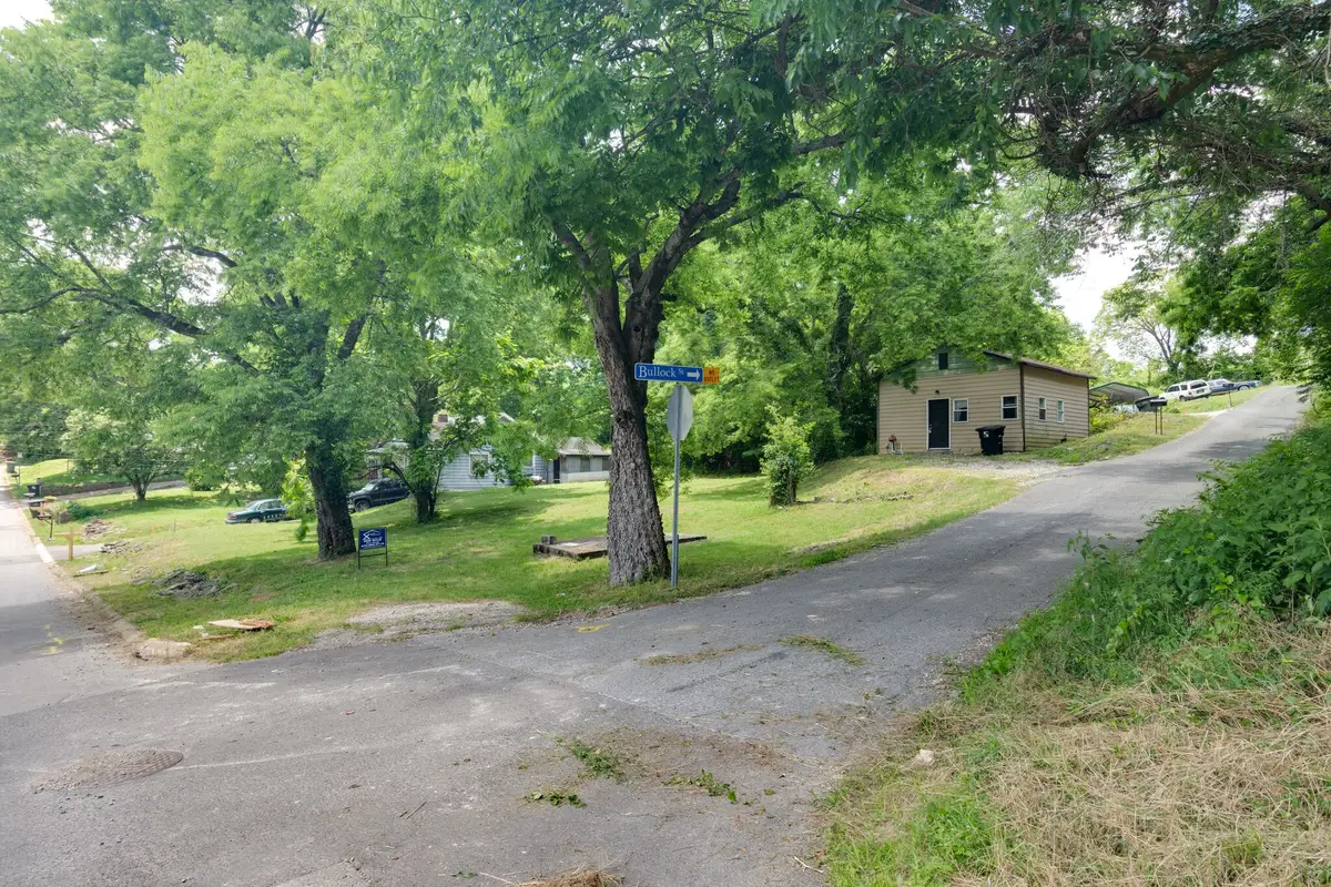 601 Bullock St, Columbia, TN 38401 - Image #1